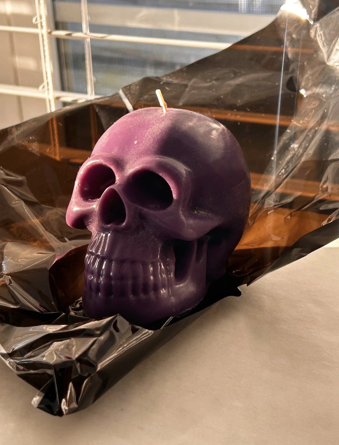 Purple Bleeding Skull Candle - Rose Scent