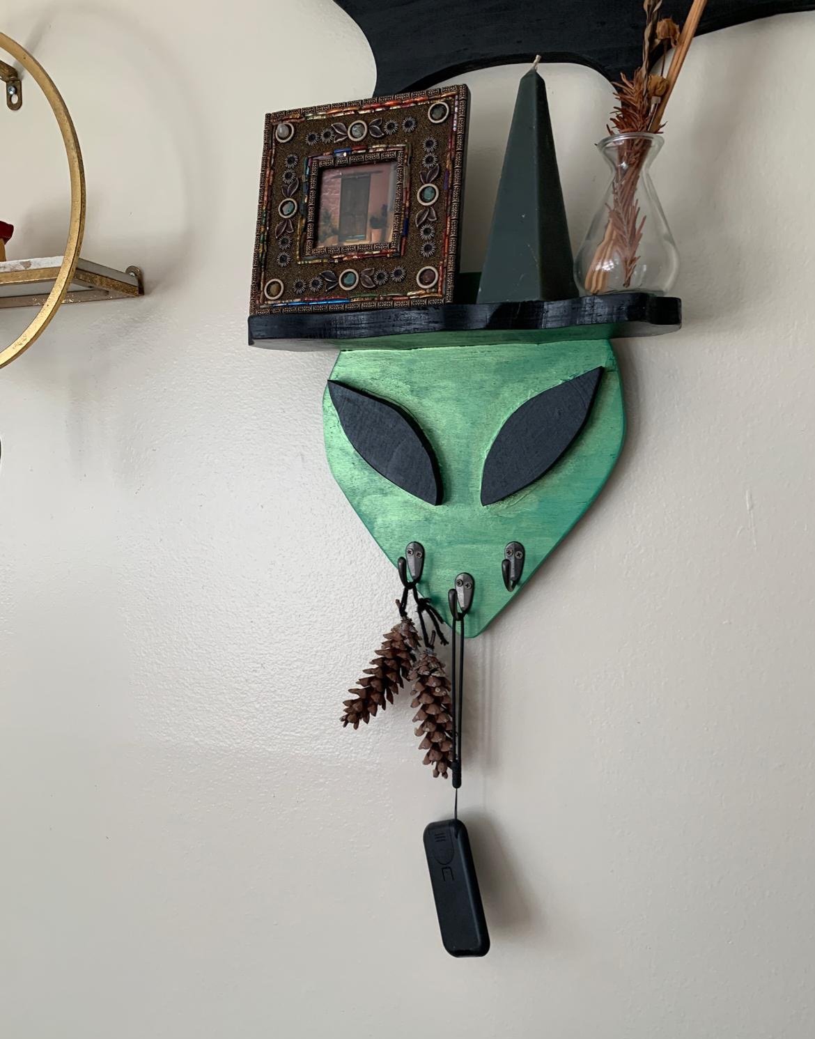 Handmade Wooden Alien Key Rack - thumbnail 3 of 6