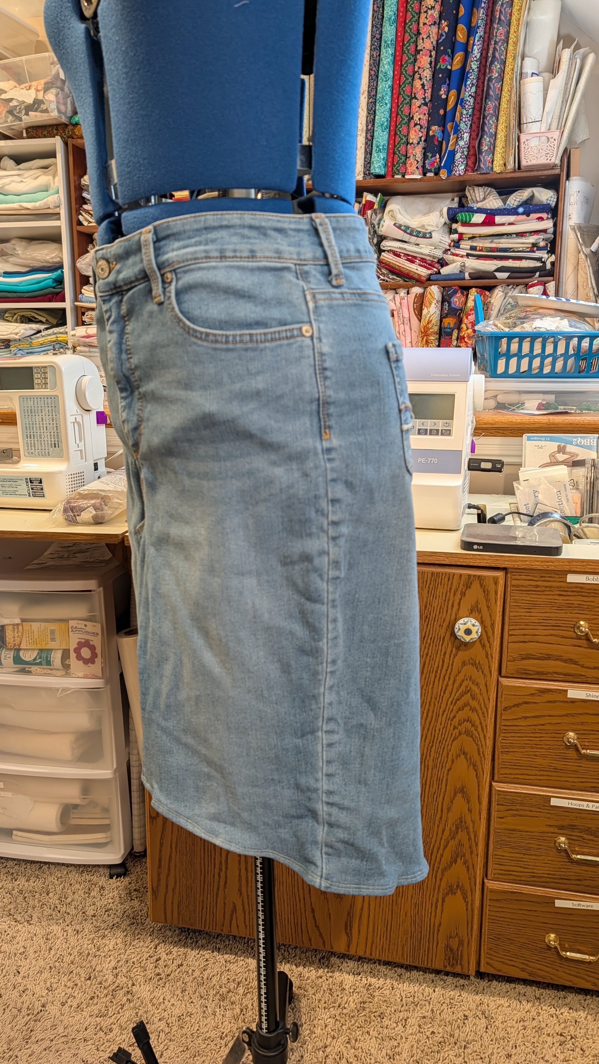 Tulip style skirt - thumbnail 3 of 3