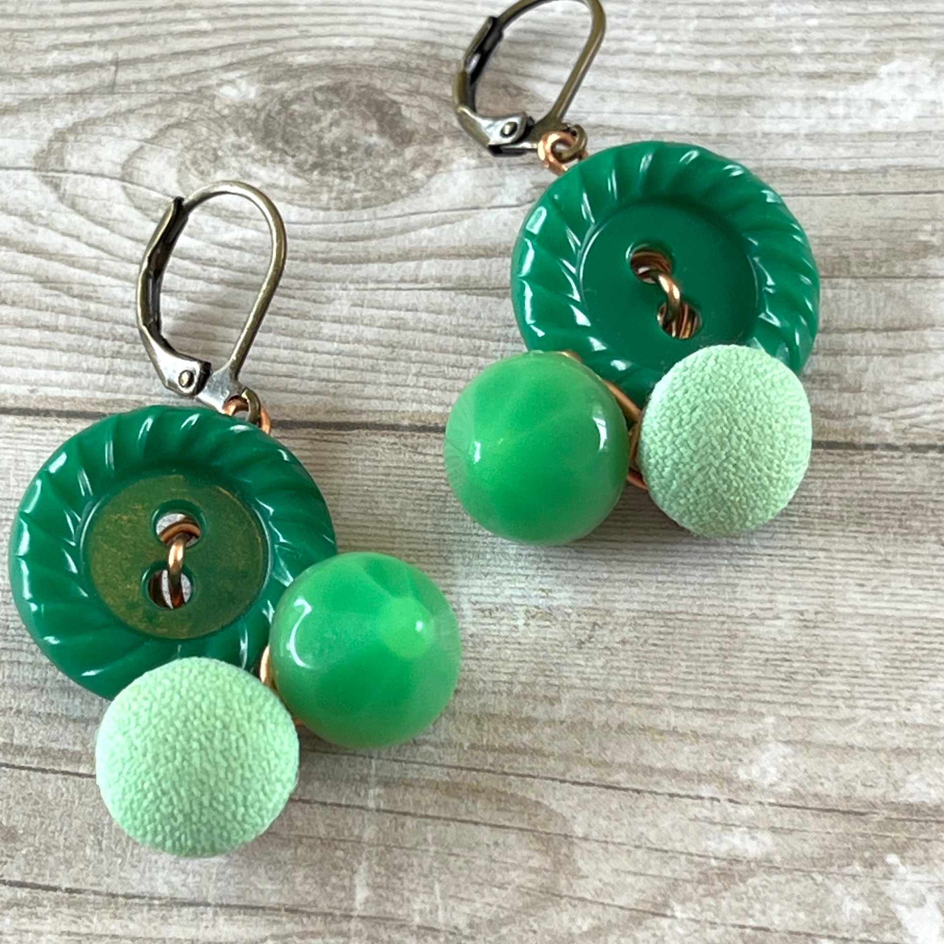 Green Cluster Vintage Button Earrings  - thumbnail 7 of 8