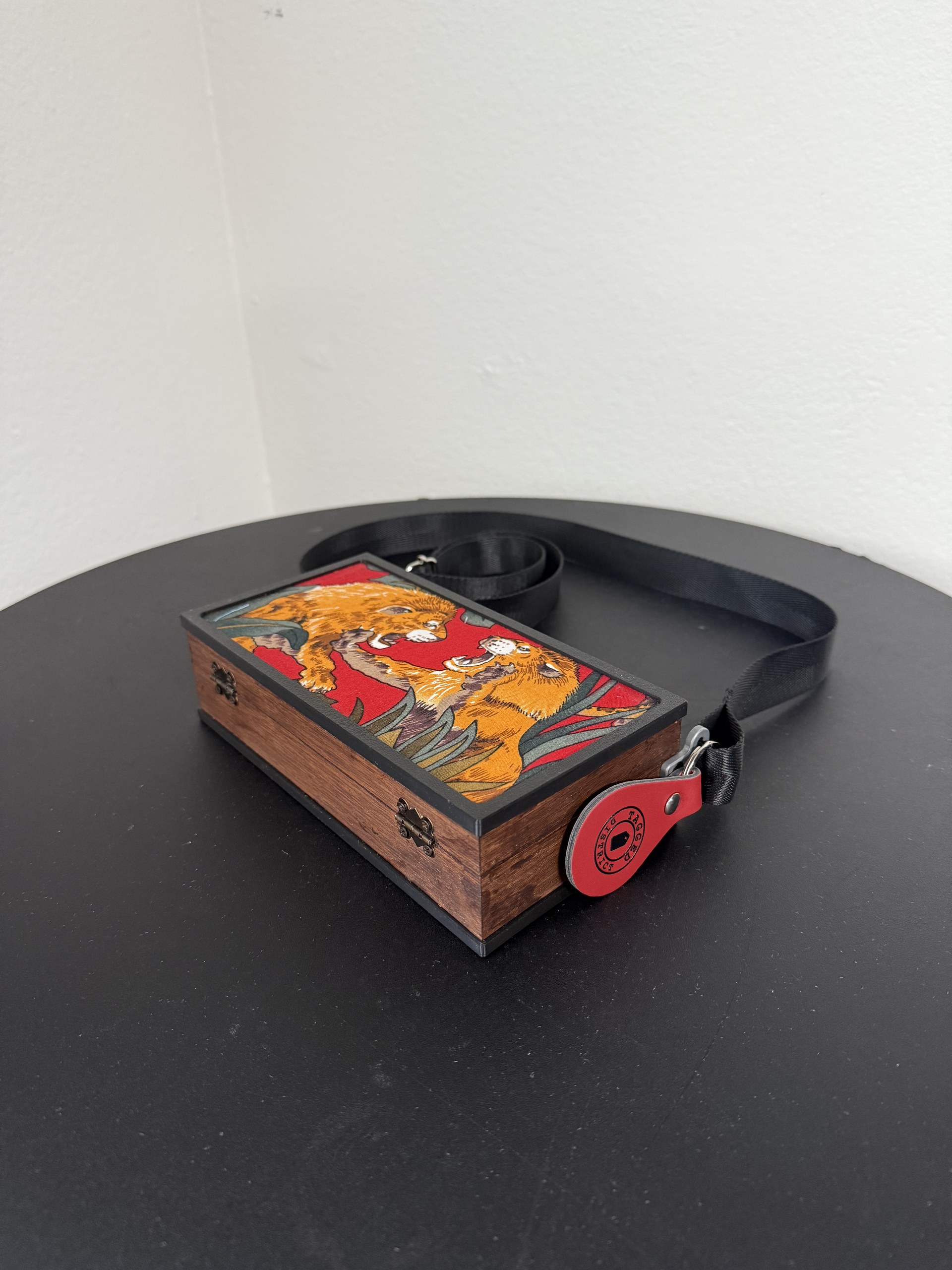 The Exhibit Purse - Jungle Scene Print  - thumbnail 7 of 7