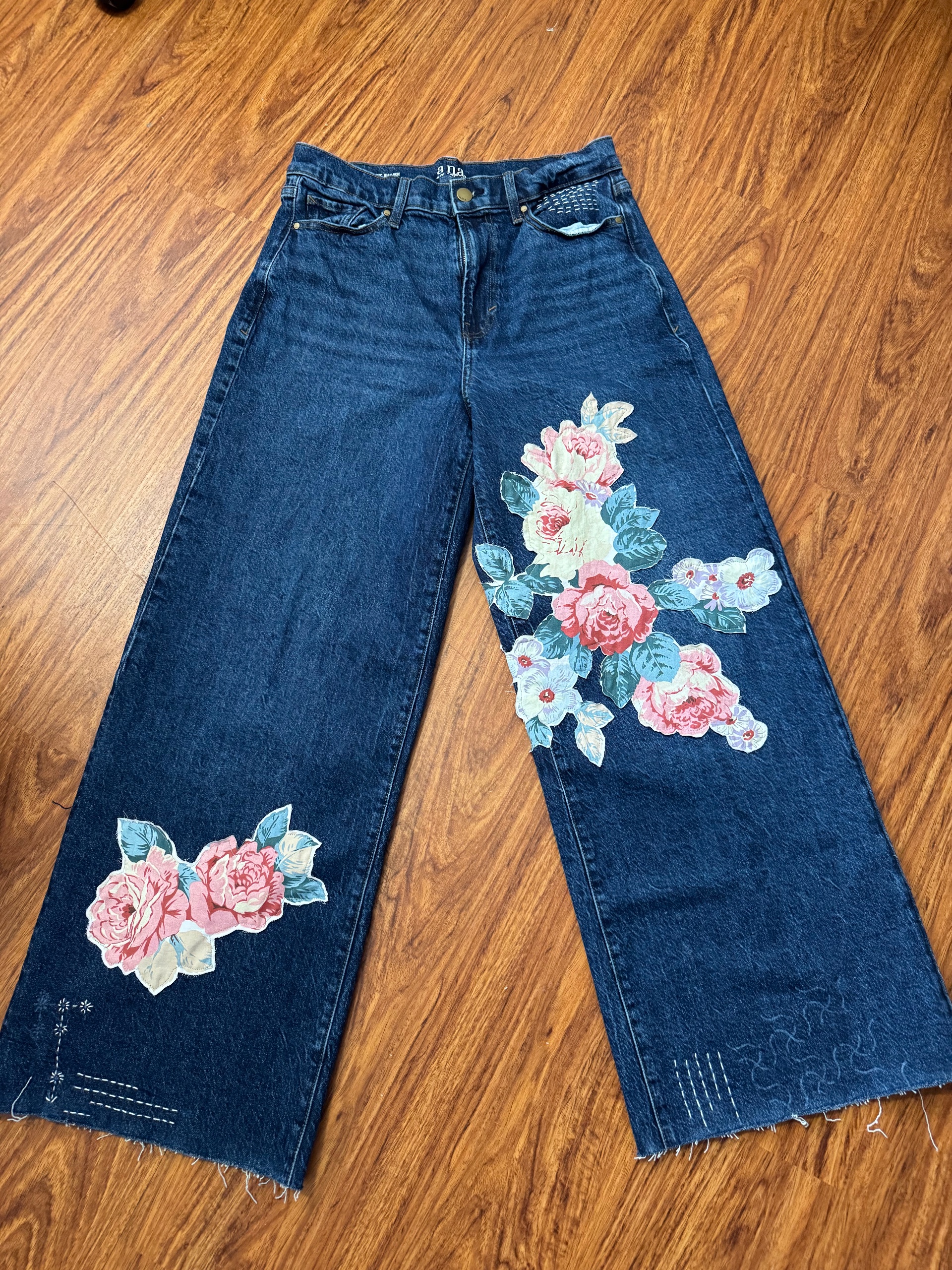 Wild Rose jeans