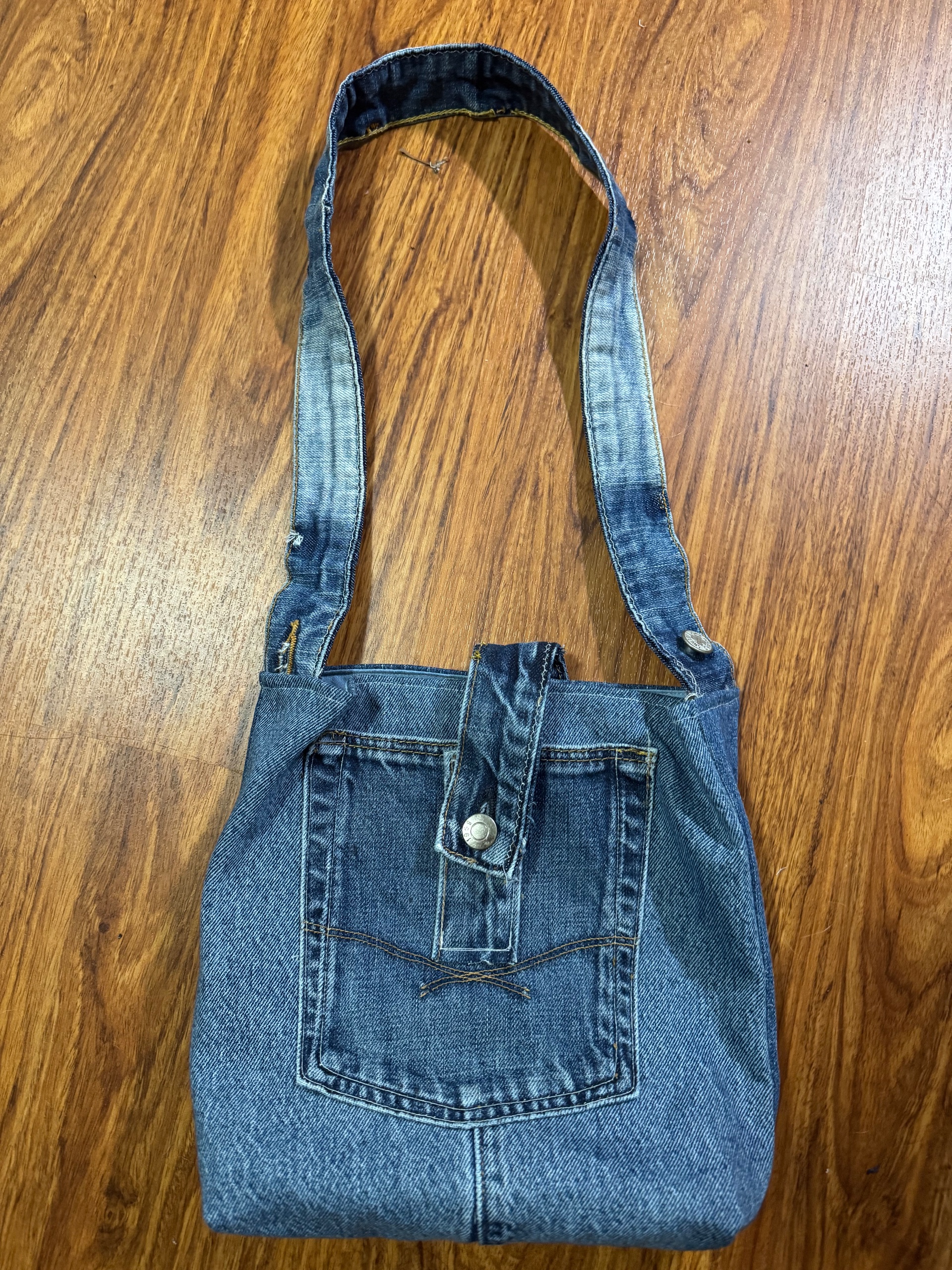 The “back pocket” tote - thumbnail 2 of 4