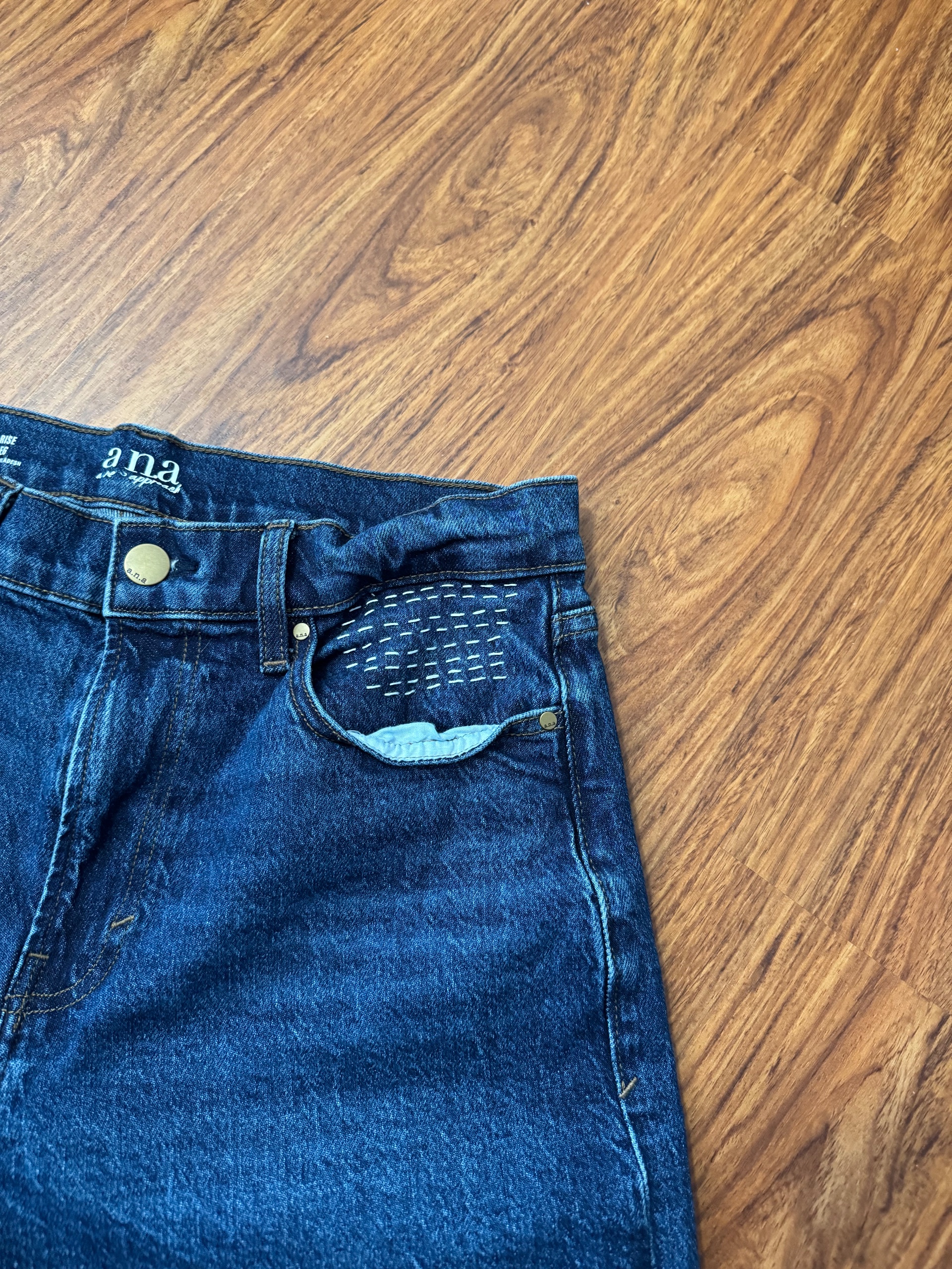 Wild Rose jeans - thumbnail 4 of 4