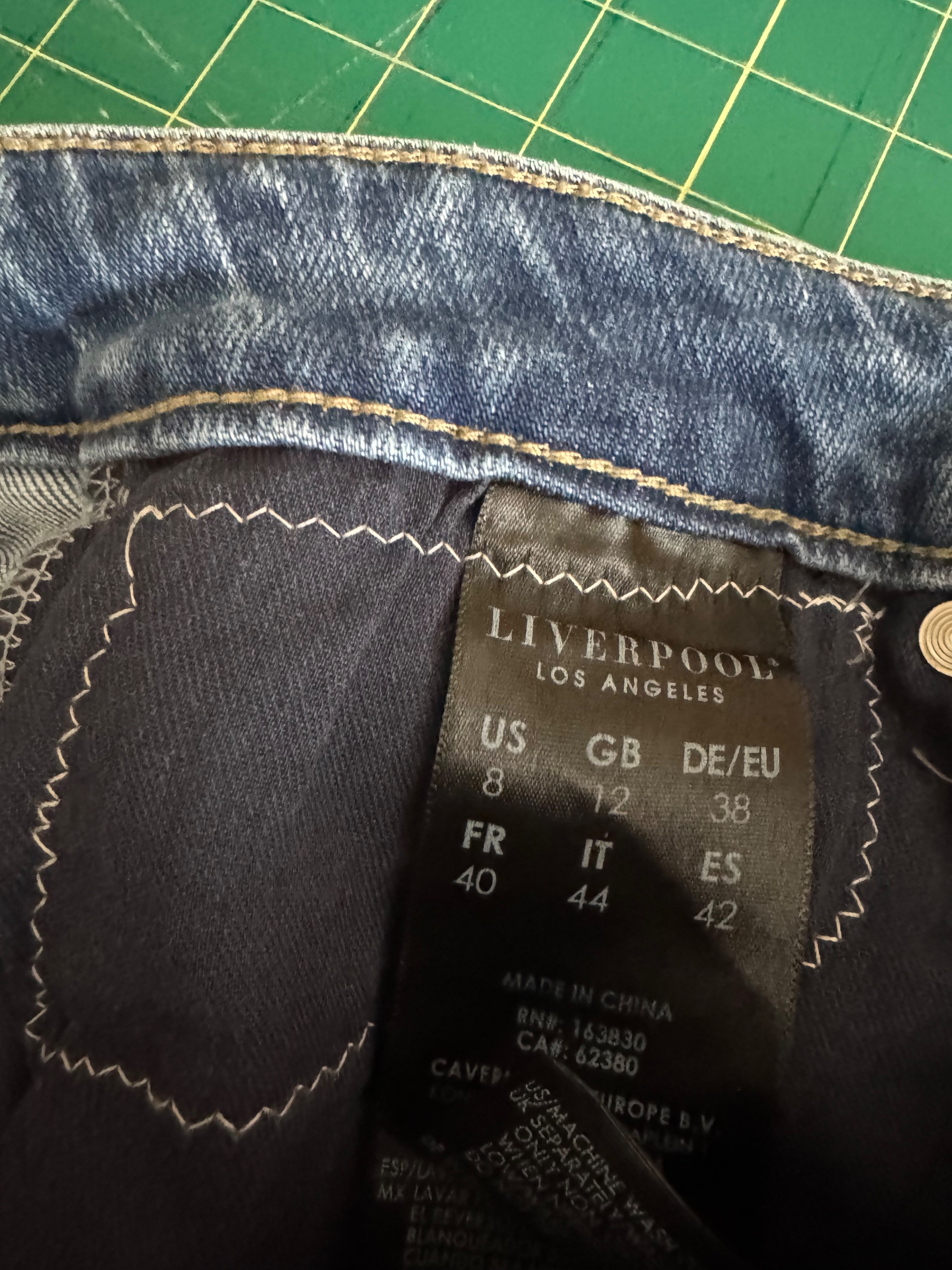 SALE! Upcycled jean shorts with Sashiko embroidery  - thumbnail 5 of 5
