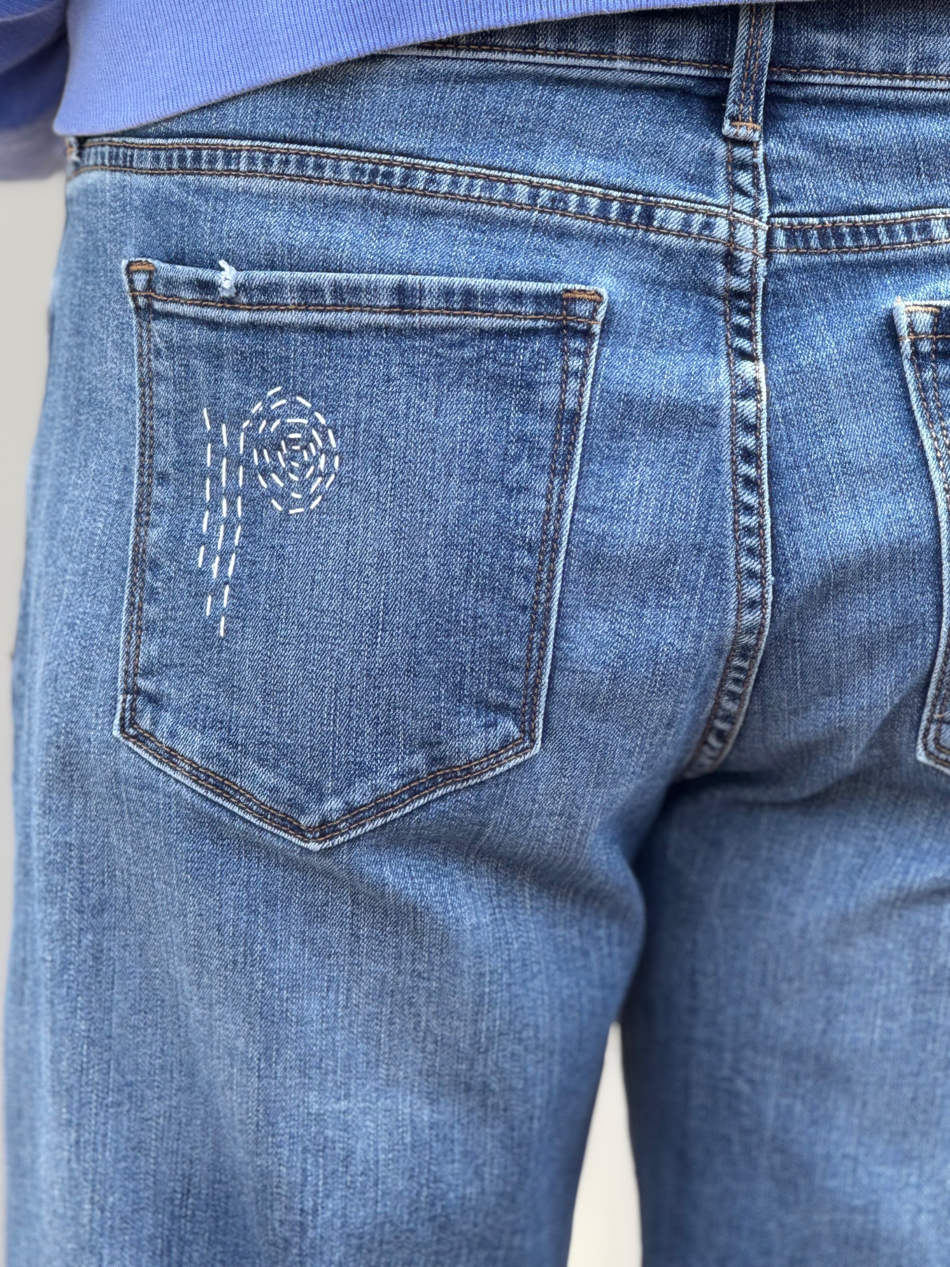Sashiko/Boro Upcycled patchwork jeans - thumbnail 3 of 4