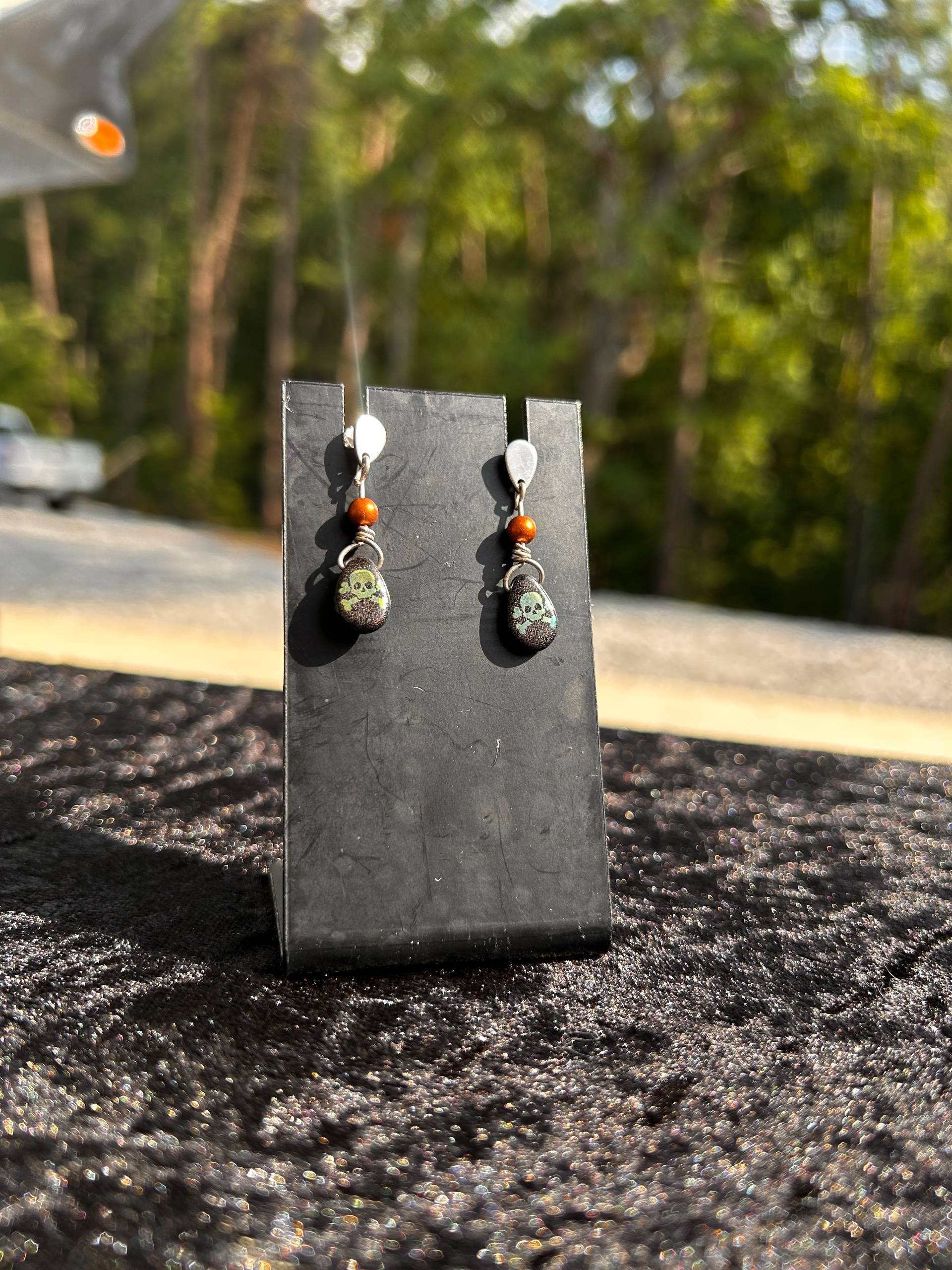 Punk Style Skull and Crossbones Drop Earrings - thumbnail 3 of 3